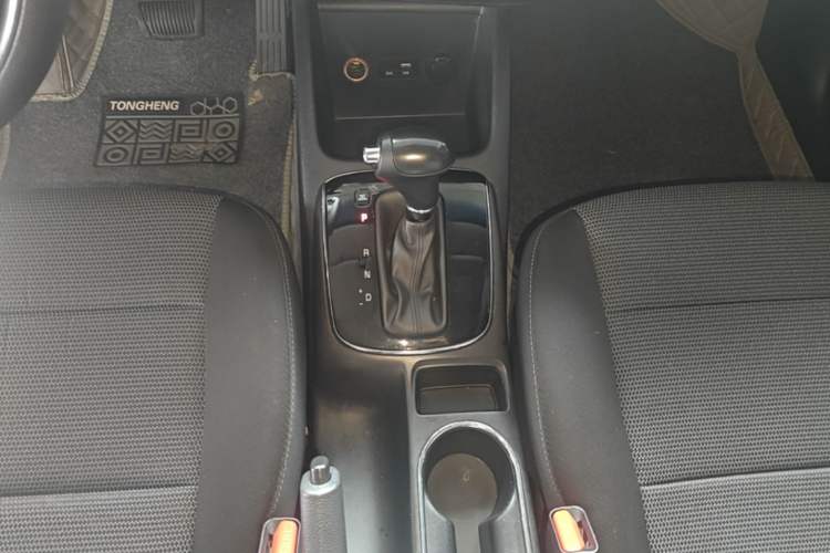 Used Kia K3 2016 1.6L Automatic GL Gear Lever