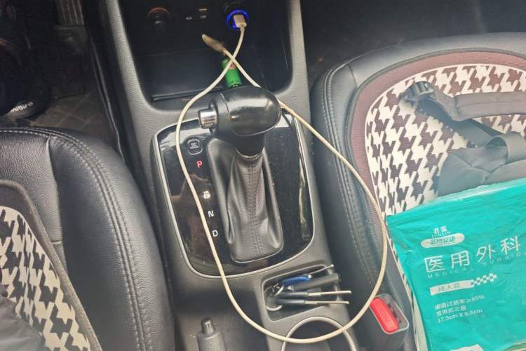 Used Kia K3 2016 1.6L Automatic GL Gear Lever
