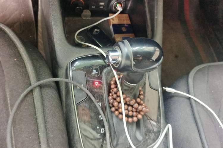 Used Kia K3 2016 1.6L Automatic GLS Gear Lever