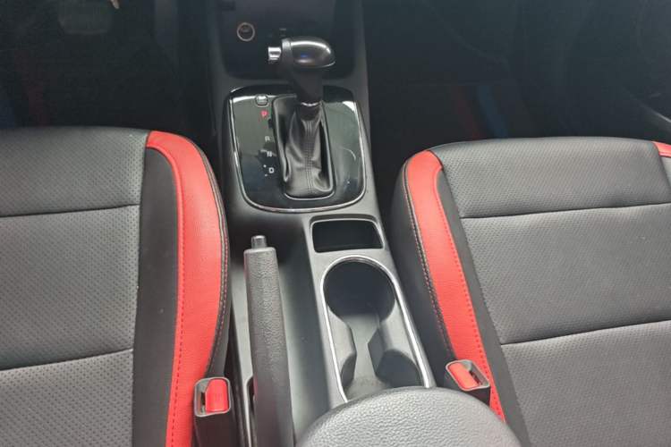 Used Kia K3 2016 1.6L Automatic GL Gear Lever