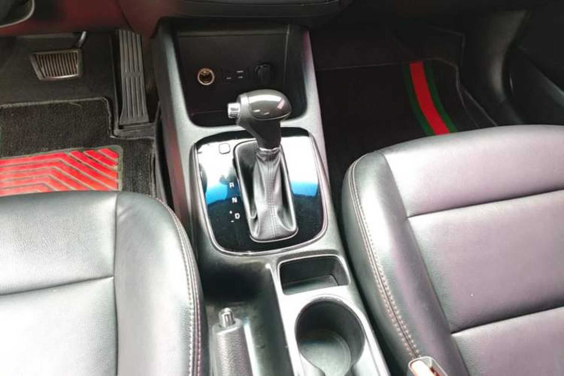 Used Kia K3 2016 1.6L Automatic GL Gear Lever