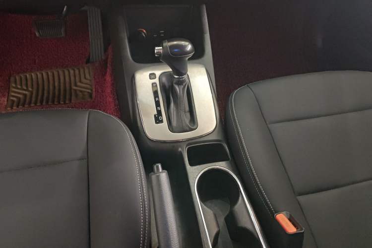 Used Kia K3 2016 1.6L Automatic GL Gear Lever
