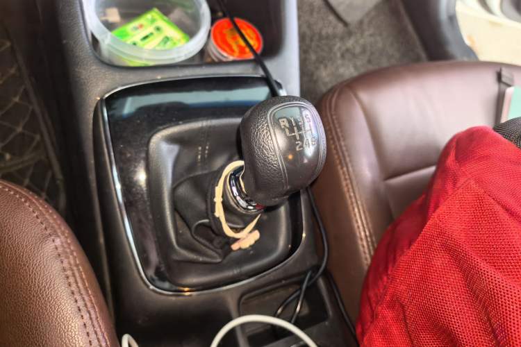 Used Kia K3 2016 1.6L Manual GL Gear Lever