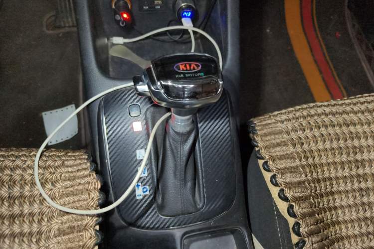 Used Kia K3 2016 1.6L Automatic GL Gear Lever