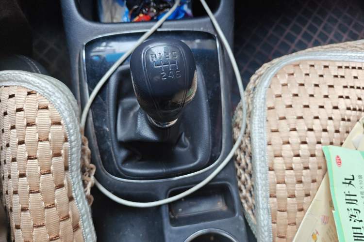 Used Kia K3 2016 1.6L Manual GL Gear Lever