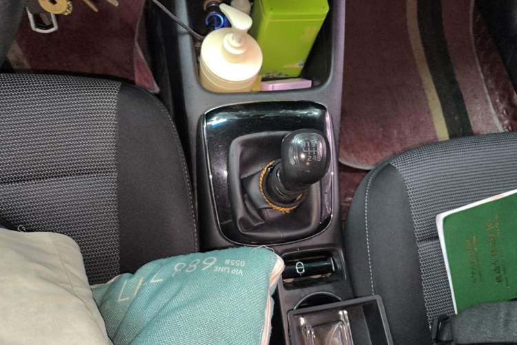 Used Kia K3 2016 1.6L Manual GL Gear Lever