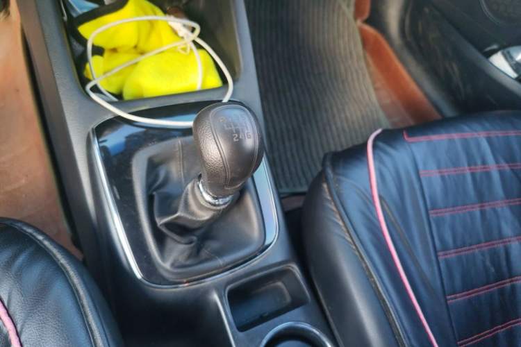 Used Kia K3 2016 1.6L Manual GL Gear Lever