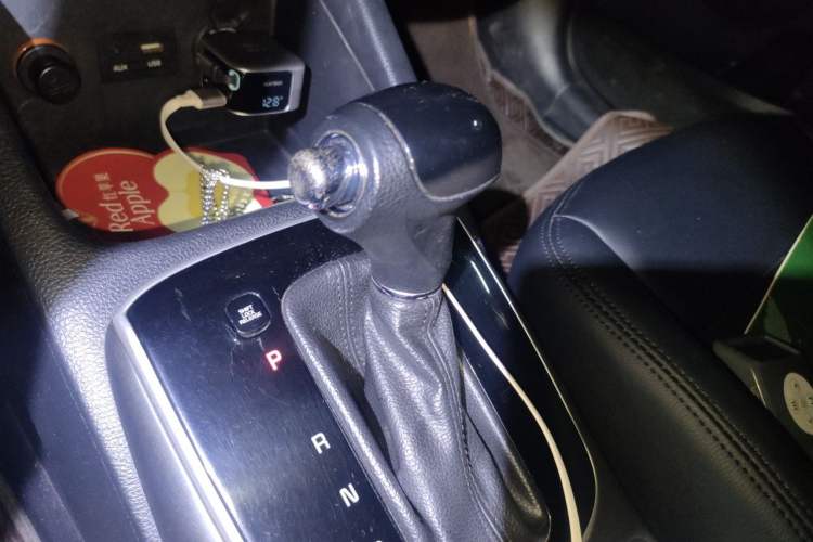 Used Kia K3 2016 1.6L Automatic GL Gear Lever