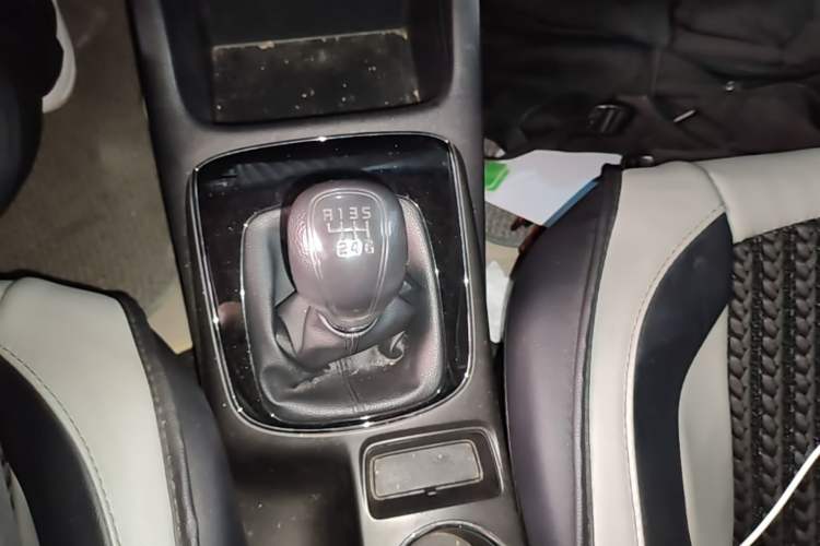 Used Kia K3 2016 1.6L Manual GL Gear Lever