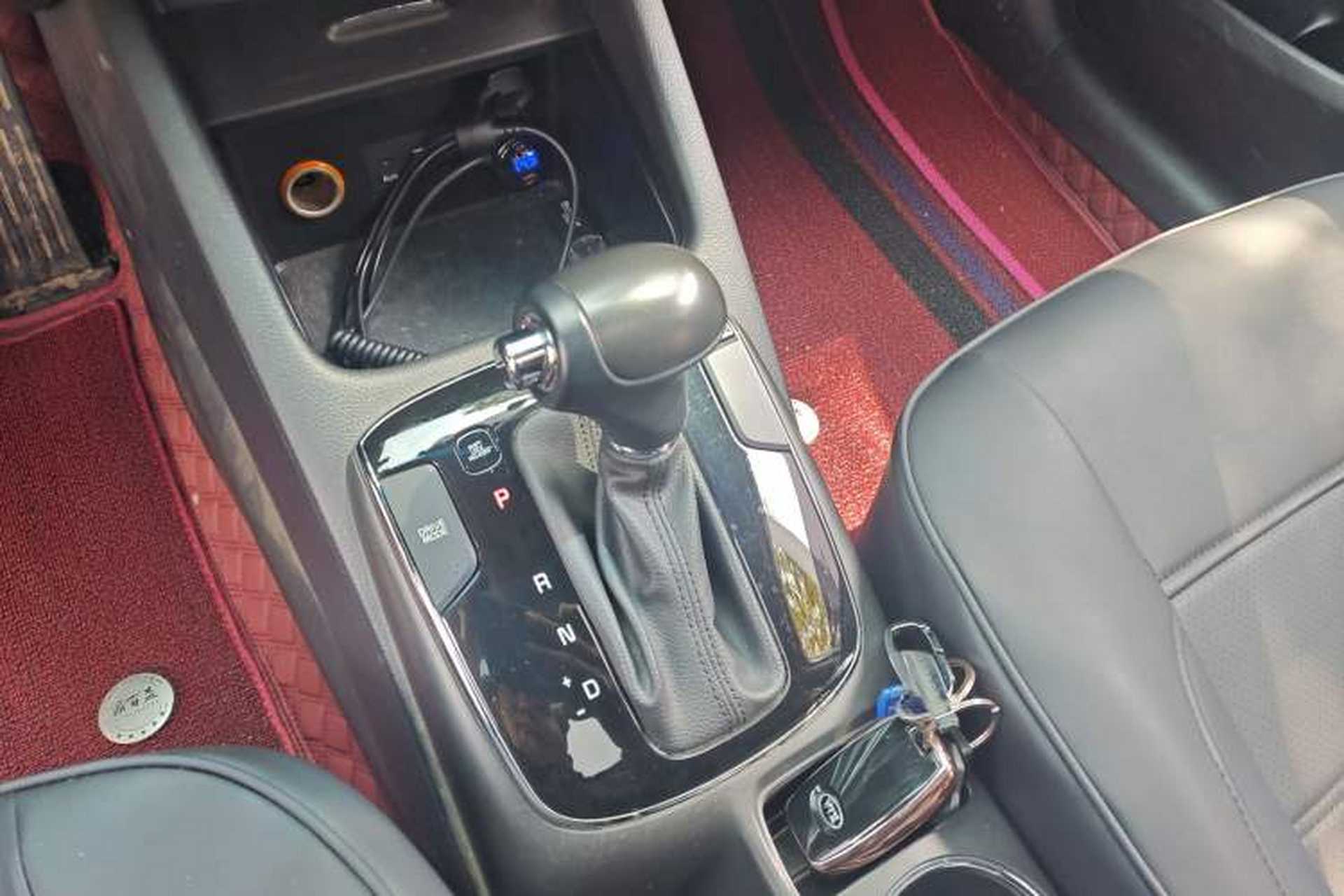 Used Kia K3 2016 1.6L Automatic GLS Gear Lever