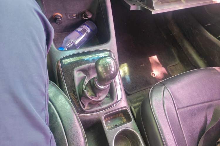 Used Kia K3 2016 1.6L Manual GL Gear Lever