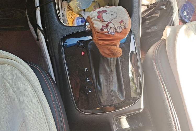 Used Kia K3 2016 1.6L Automatic GL Gear Lever
