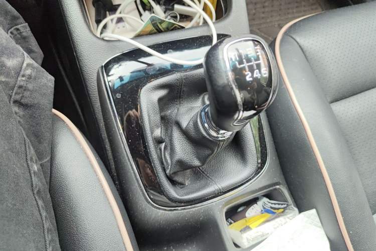 Used Kia K3 2016 1.6L Manual GLS Gear Lever