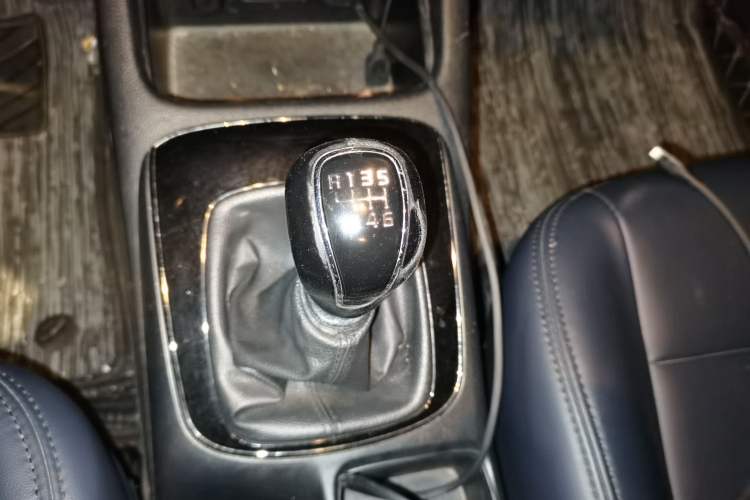 Used Kia K3 2016 1.6L Manual GLS Gear Lever