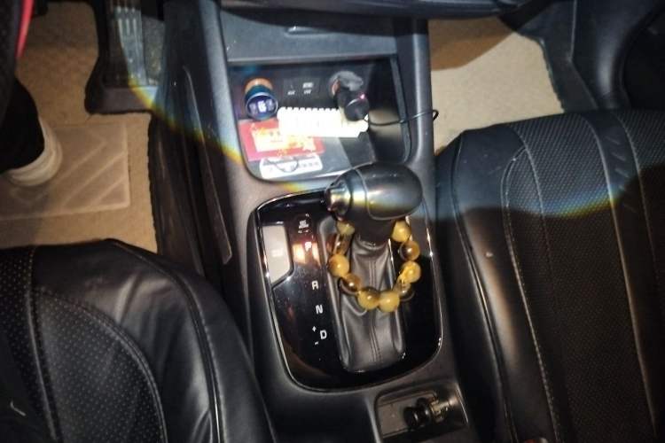 Used Kia K3 2016 1.6L Automatic GLS Gear Lever