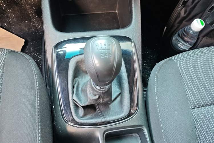 Used Kia K3 2016 1.6L Manual GL Gear Lever