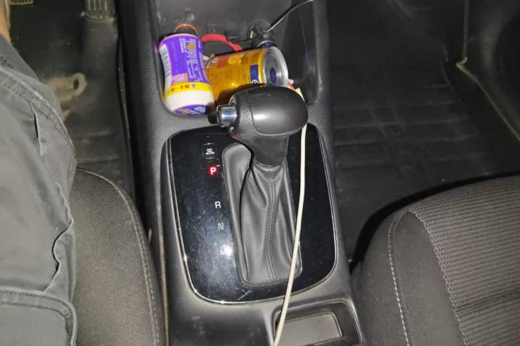 Used Kia K3 2016 1.6L Automatic GLS Gear Lever