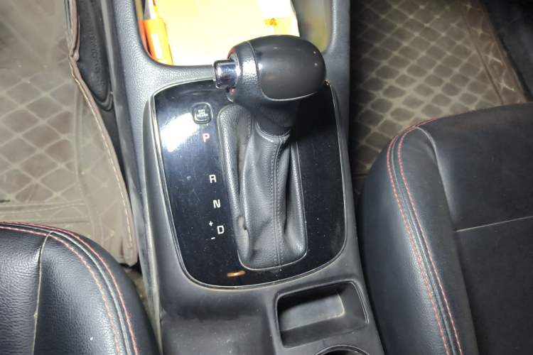 Used Kia K3 2016 1.6L Automatic GL Gear Lever