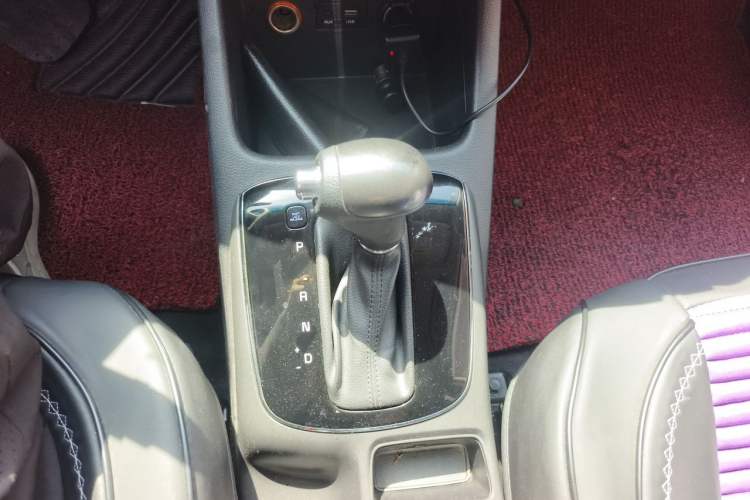 Used Kia K3 2016 1.6L Automatic GL Gear Lever
