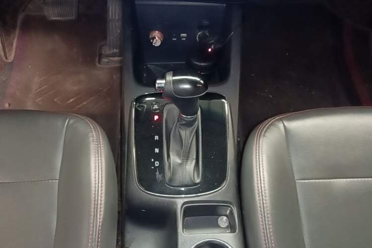 Used Kia K3 2016 1.6L Automatic with Sunroof Gear Lever