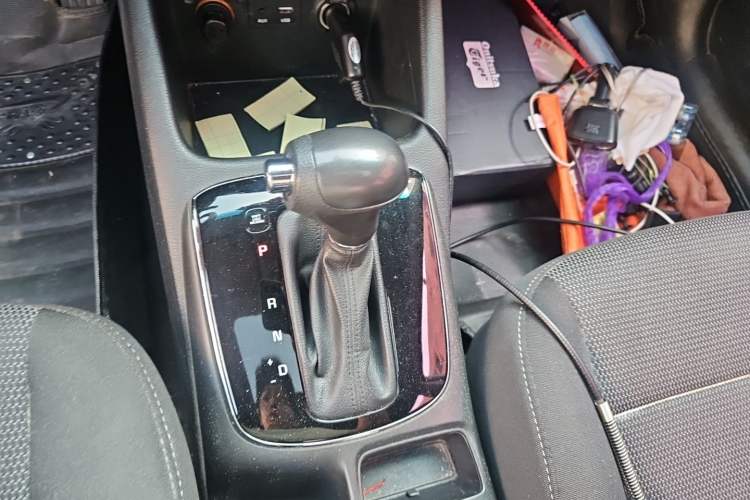 Used Kia K3 2016 1.6L Automatic GLS Gear Lever