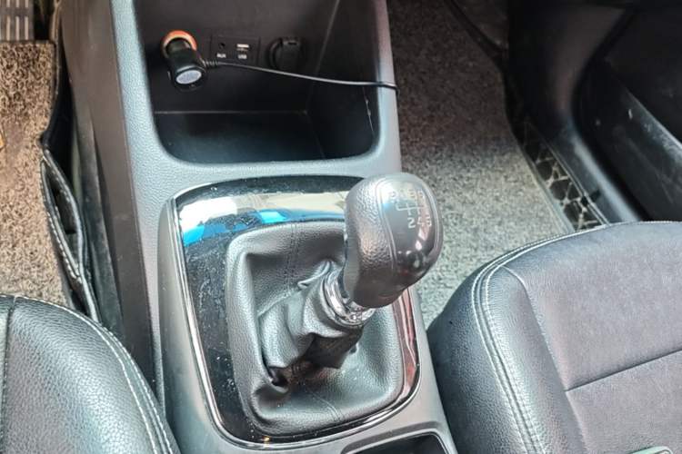 Used Kia K3 2016 1.6L Manual GL Gear Lever