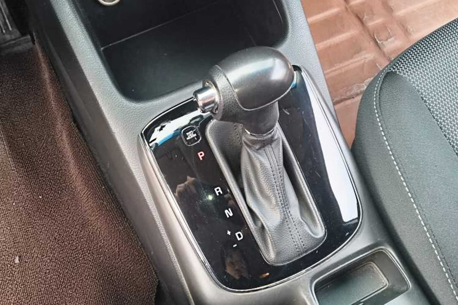 Used Kia K3 2016 1.6L Automatic GL Gear Lever