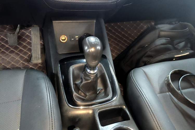 Used Kia K3 2016 1.6L Manual GL Gear Lever