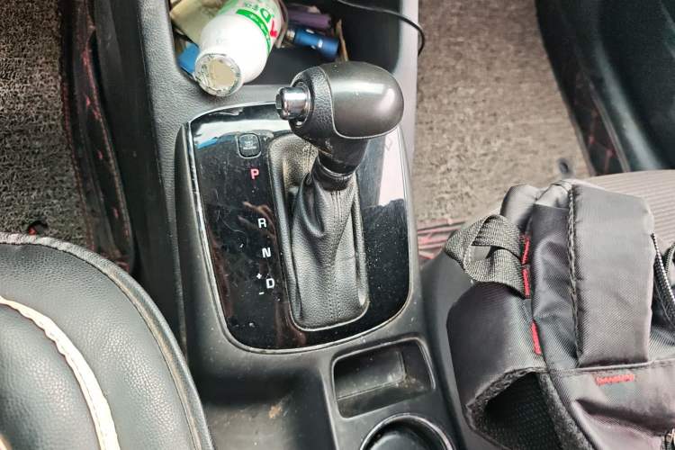 Used Kia K3 2016 1.6L Automatic GL Gear Lever
