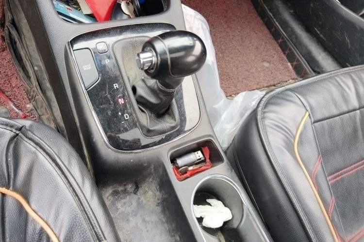 Used Kia K3 2016 1.6L Automatic GLS Gear Lever