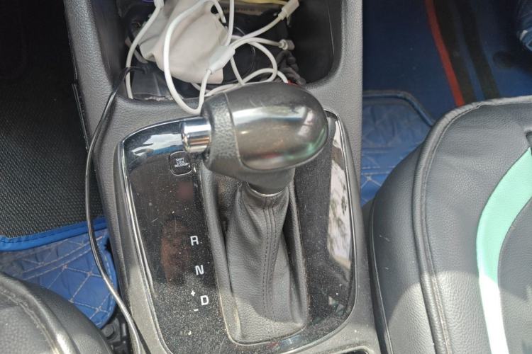 Used Kia K3 2016 1.6L Automatic GL Gear Lever