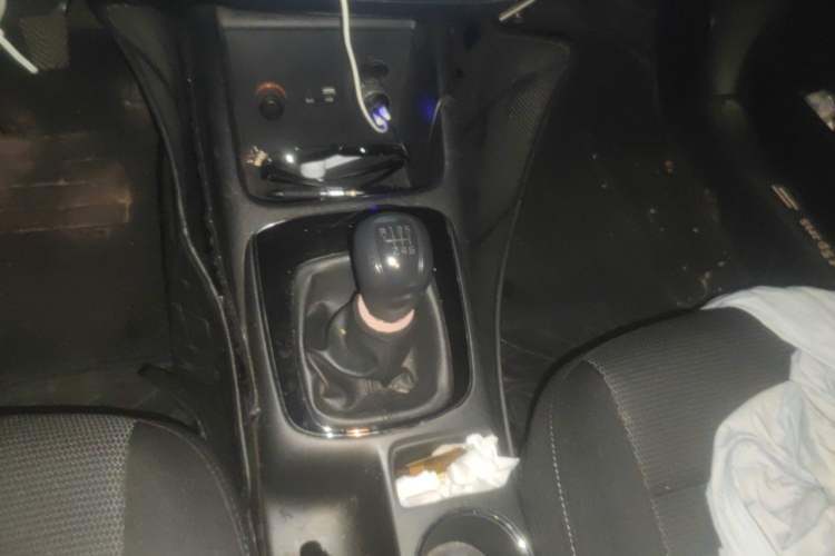 Used Kia K3 2016 1.6L Manual GL Gear Lever