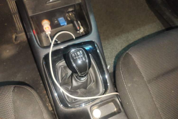 Used Kia K3 2016 1.6L Manual GLS Gear Lever