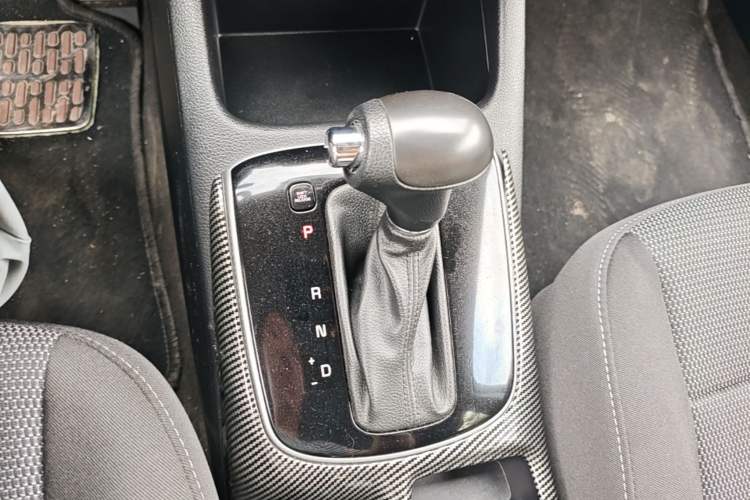 Used Kia K3 2016 1.6L Automatic with Sunroof Gear Lever