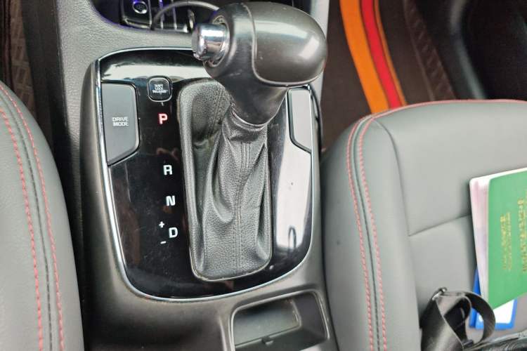 Used Kia K3 2016 1.6L Automatic GLS Gear Lever