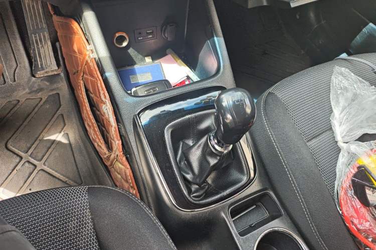 Used Kia K3 2016 1.6L Manual GL Gear Lever