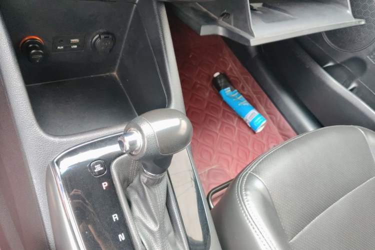 Used Kia K3 2016 1.6L Automatic GL Gear Lever