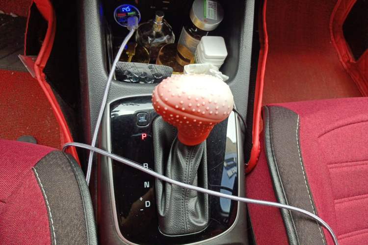 Used Kia K3 2016 1.6L Automatic GLS Gear Lever