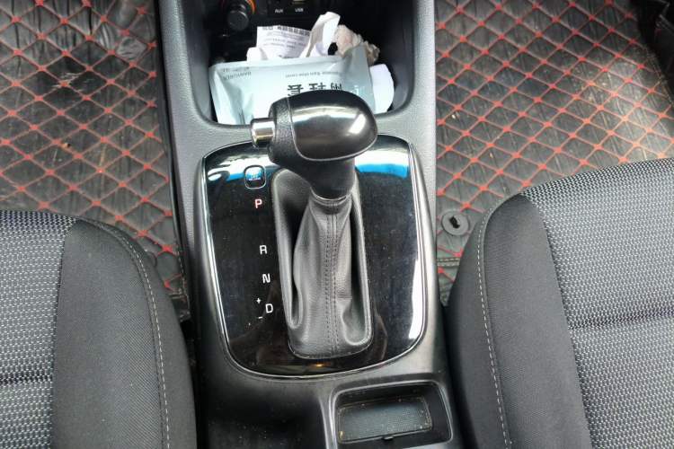 Used Kia K3 2016 1.6L Automatic GL Gear Lever
