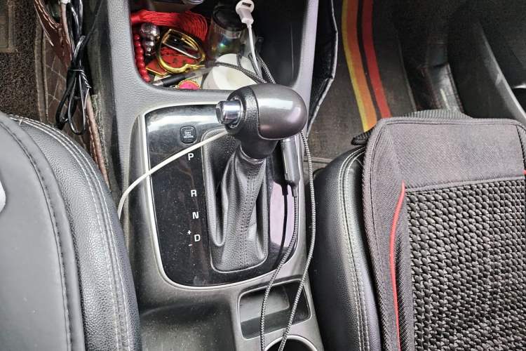 Used Kia K3 2016 1.6L Automatic GL Gear Lever