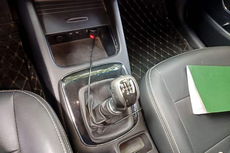 Used Kia K3 2016 1.6L Manual GLS Gear Lever