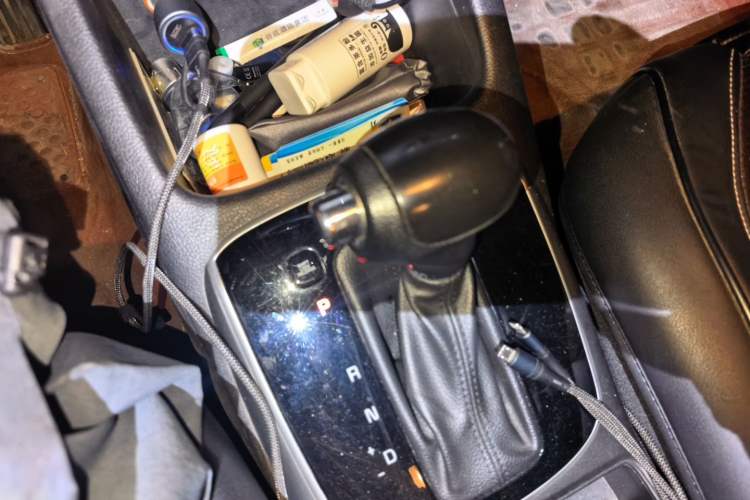 Used Kia K3 2016 1.6L Automatic GL Gear Lever