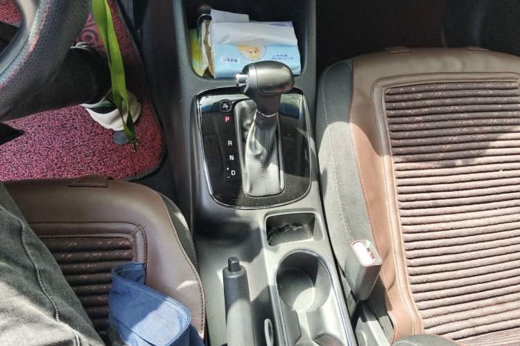 Used Kia K3  Gear Lever