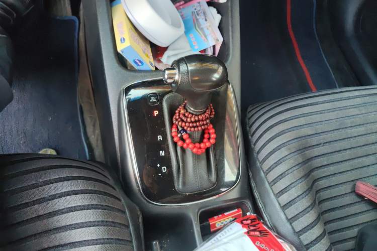 Used Kia K3 2016 1.6L Automatic GL Gear Lever