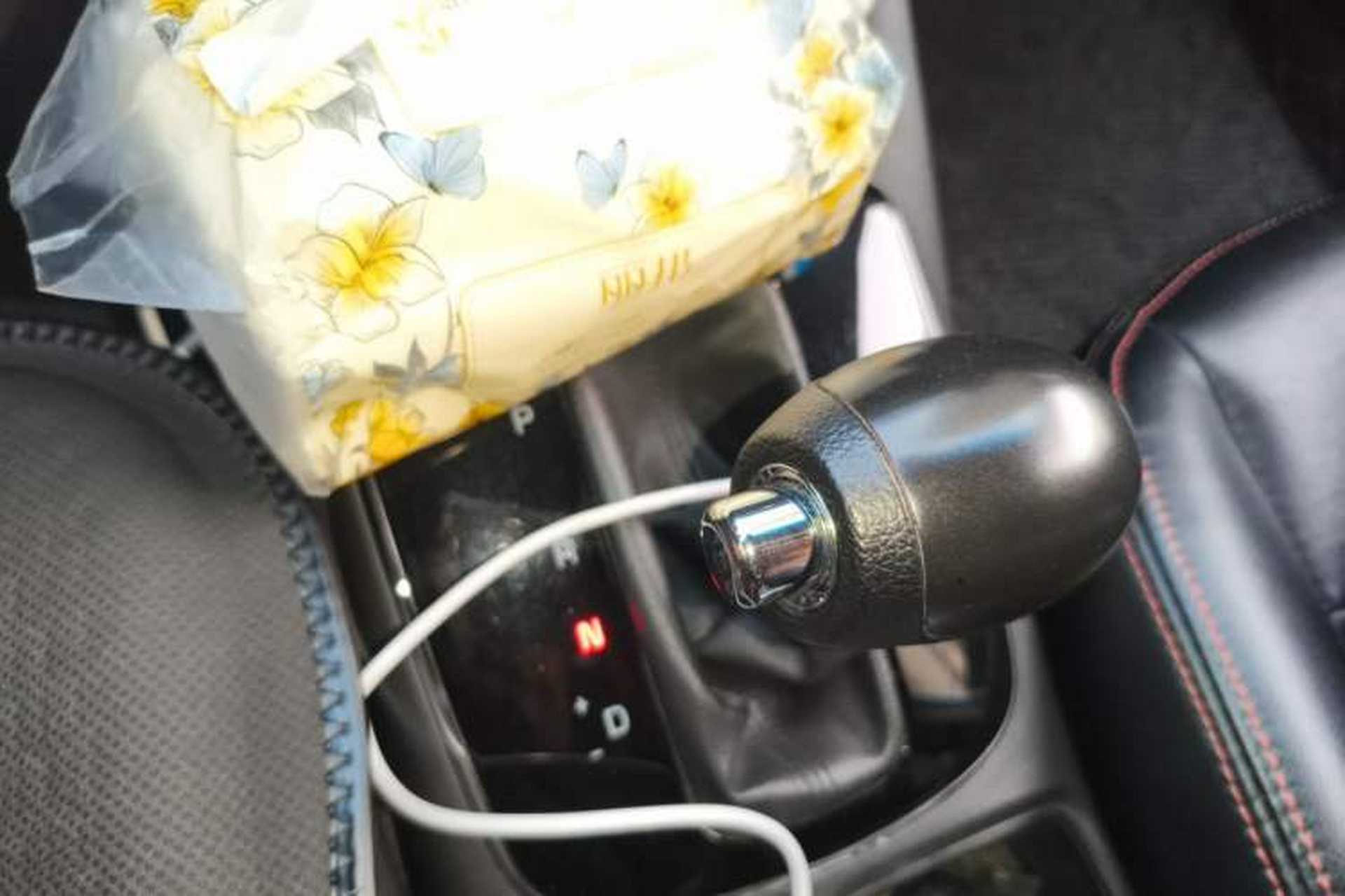 Used Kia K3 2016 1.6L Automatic GL Gear Lever