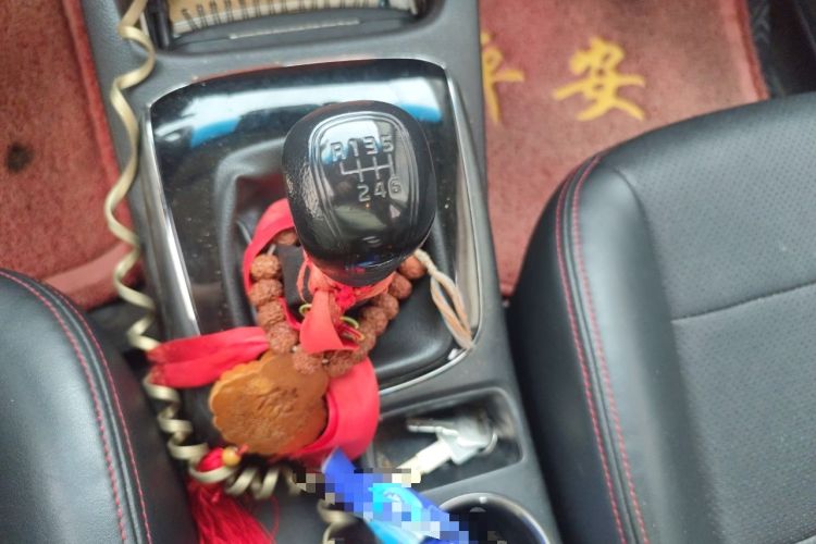 Used Kia K3 2016 1.6L Manual GL Gear Lever