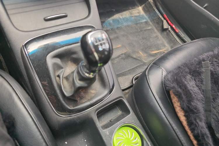 Used Kia K3 2016 1.6L Manual GLS Gear Lever