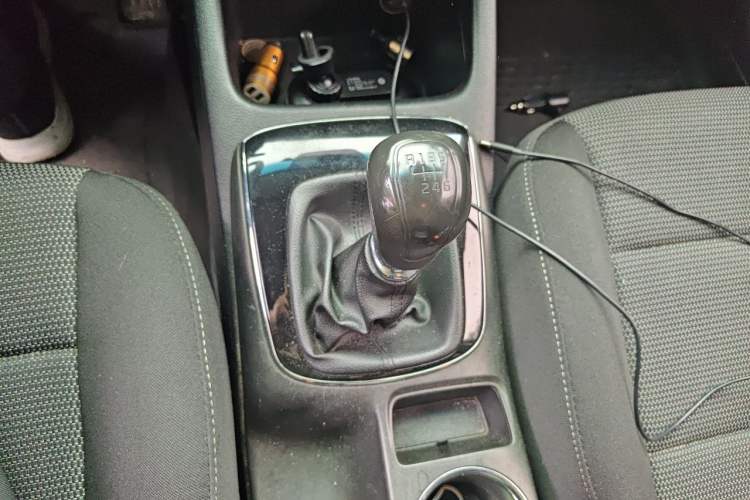 Used Kia K3 2016 1.6L Manual GL Gear Lever