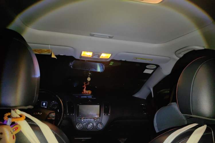 Used Kia K3 2016 1.4T Automatic GLS Headliner