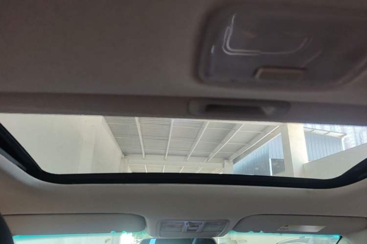 Used Kia K3 2016 1.6L Automatic GLS Headliner